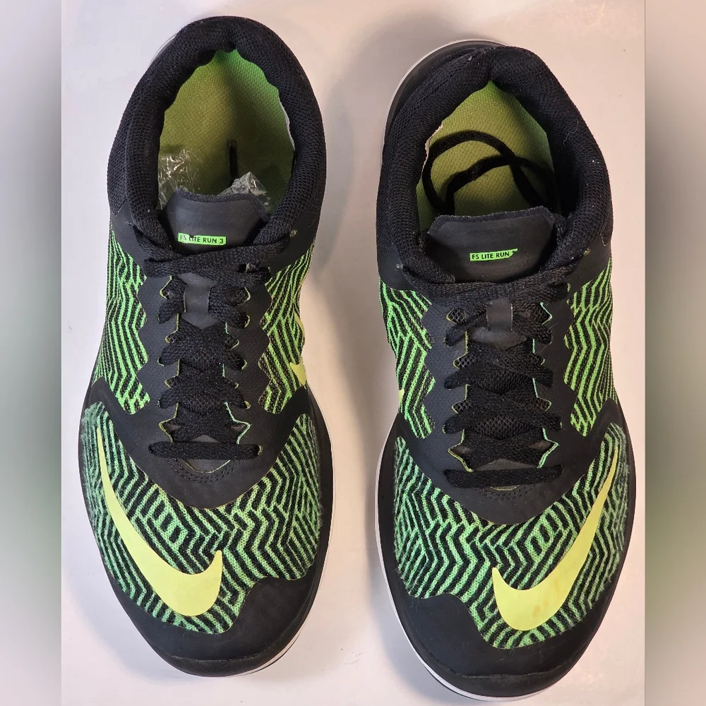 Nike Shoes Men Size 8 Green Black FS Lite Run 3 Training Running 844449-003
